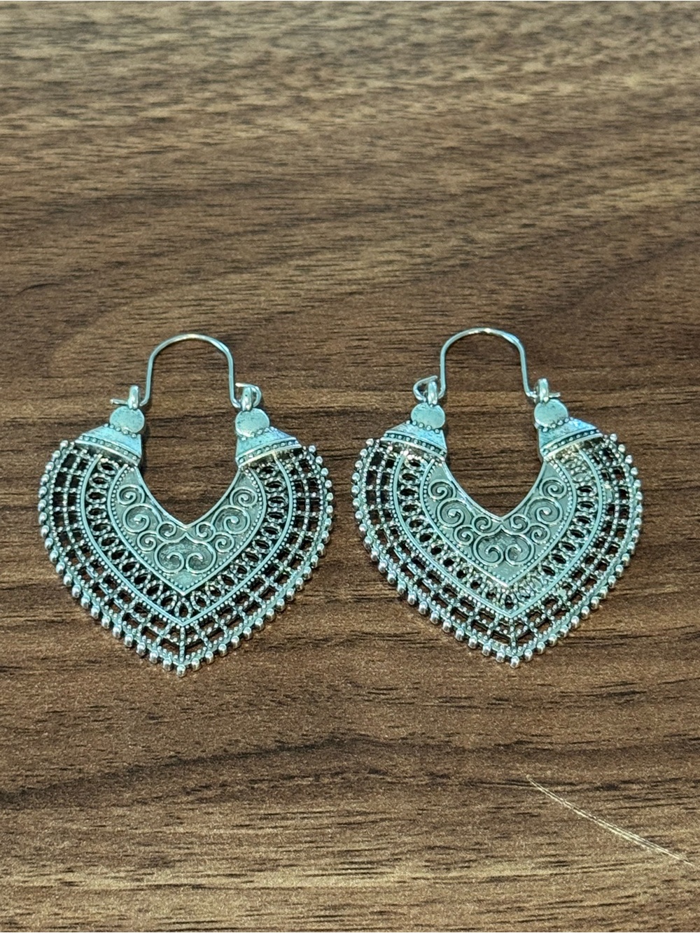 Vintage-Inspired Silver Filigree Fan Drop Earrings - Women Jewelry